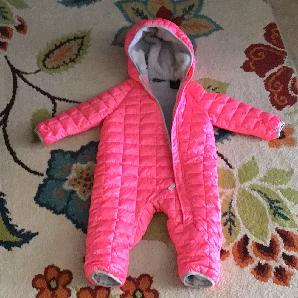 Snozu snow suit